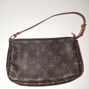 Authentic Vintage Louis Vuitton Pouchette